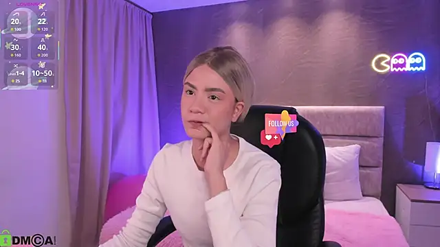 Snapshot of Arinextdoor chatting on February 8, 2026, 3:21 am Arinextdoor online show from February 8, 2026, 3:21 am