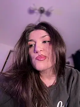 Snapshot of ScarletBloom_ chatting on March 14, 2026, 7:30 pm ScarletBloom online show from March 14, 2026, 7:30 pm