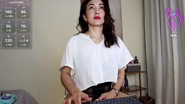 Snapshot of siren_indira_ chatting on November 7, 2025, 11:05 pm siren indira online show from November 7, 2025, 11:05 pm