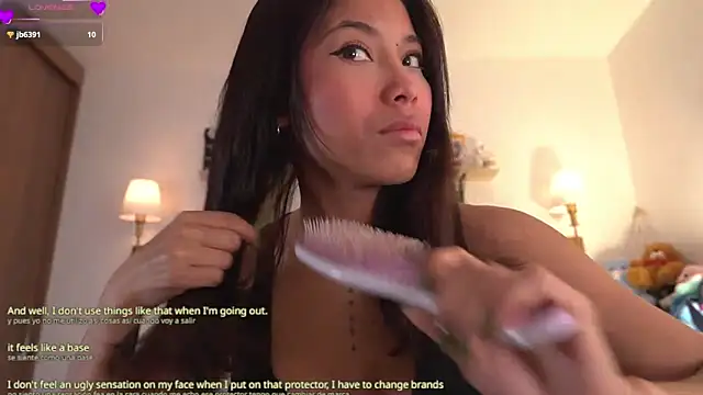 violeth     online show from March 20, 2026, 1:49 pm