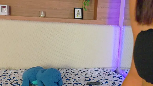 MeghanMure online show from March 3, 2026, 3:23 am