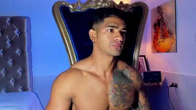 antonio  444 online show from February 13, 2026, 8:21 am