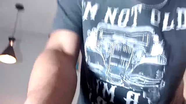 Xfire boy69 online show from November 22, 2025, 1:10 pm