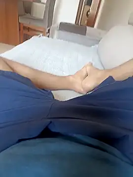 HighbrowThicket online show from September 29, 2025, 3:39 pm