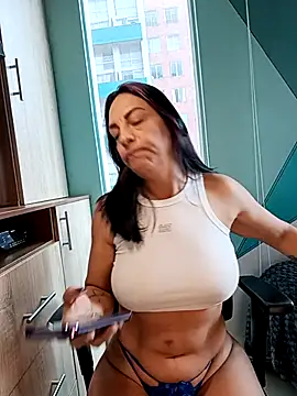  Kamy Hot online show from October 16, 2025, 9:05 pm