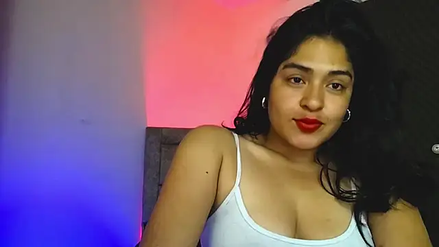 Snapshot of EmilyNoir1 chatting on September 14, 2025, 12:43 am EmilyNoir1 online show from September 14, 2025, 12:43 am