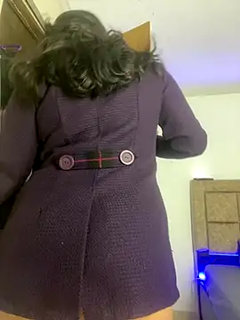 Snapshot of EmilyNoir1 chatting on December 16, 2025, 12:15 am EmilyNoir1 online show from December 16, 2025, 12:15 am