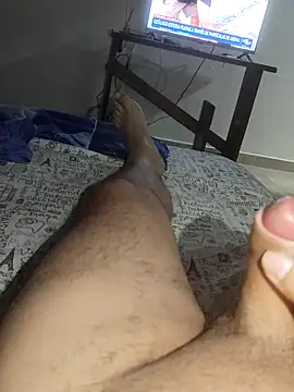 Snapshot of ScuffingBungalow chatting on November 12, 2025, 12:55 am ScuffingBungalow online show from November 12, 2025, 12:55 am