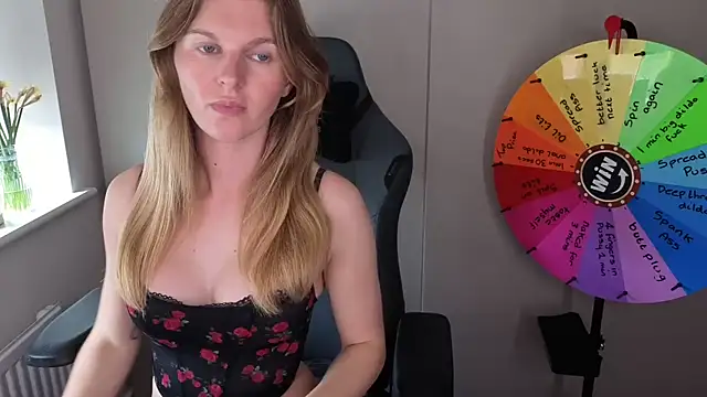 Snapshot of Lilly-Luscious chatting on April 14, 2026, 2:12 pm Lilly-Luscious online show from April 14, 2026, 2:12 pm