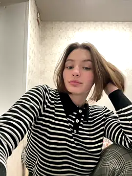 Snapshot of ZariaFlame chatting on October 1, 2025, 9:54 pm ZariaFlame online show from October 1, 2025, 9:54 pm