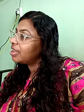 Snapshot of zara-mallus chatting on September 22, 2025, 7:05 pm zara-mallus online show from September 22, 2025, 7:05 pm