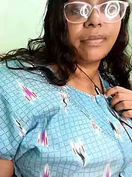Snapshot of zara-mallus chatting on September 29, 2025, 8:24 pm zara-mallus online show from September 29, 2025, 8:24 pm