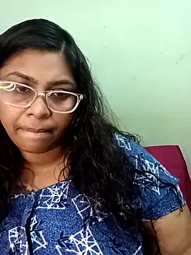 Snapshot of zara-mallus chatting on October 3, 2025, 7:00 pm zara-mallus online show from October 3, 2025, 7:00 pm