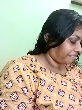 Snapshot of zara-mallus chatting on October 8, 2025, 7:00 pm zara-mallus online show from October 8, 2025, 7:00 pm