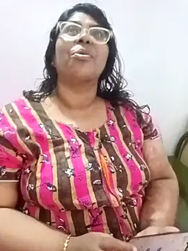 Snapshot of zara-mallus chatting on October 19, 2025, 5:52 am zara-mallus online show from October 19, 2025, 5:52 am