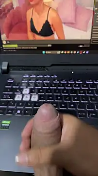 Snapshot of AndyRico18 chatting on February 12, 2026, 8:20 am AndyRico18 online show from February 12, 2026, 8:20 am