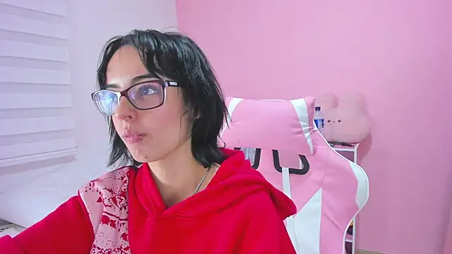 alexaa fox online show from September 9, 2025, 5:07 am