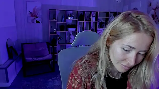 Snapshot of AstraMonroe chatting on September 21, 2025, 10:39 am AstraMonroe online show from September 21, 2025, 10:39 am