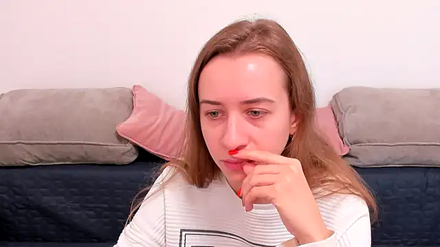 alisaakiss online show from November 1, 2025, 7:21 am