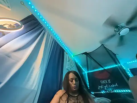 1LongJohn1 online show from July 6, 2026, 10:23 am