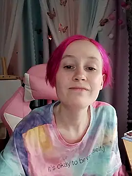 Fuzzy Unicorn online show from October 14, 2025, 7:03 pm