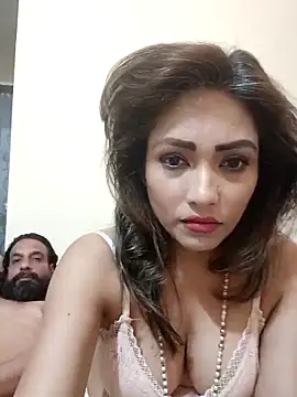 Snapshot of zoyarathore chatting on December 18, 2025, 4:35 pm zoyarathore online show from December 18, 2025, 4:35 pm