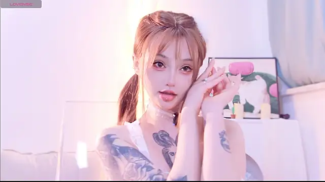 Snapshot of Miya-222 chatting on December 21, 2025, 5:14 am Miya-222 online show from December 21, 2025, 5:14 am