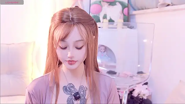 Snapshot of Miya-222 chatting on December 22, 2025, 5:26 am Miya-222 online show from December 22, 2025, 5:26 am