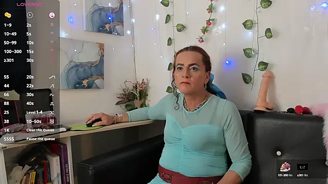 Mishell Bons online show from October 3, 2025, 5:54 pm