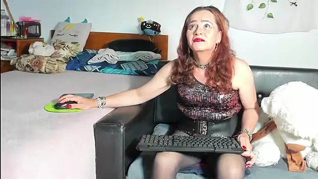 Snapshot of Mishell_Bons chatting on March 6, 2026, 8:38 pm Mishell Bons online show from March 6, 2026, 8:38 pm