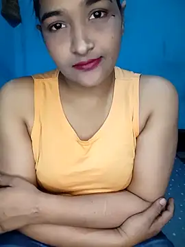 Hotty-couple063 online show from November 18, 2025, 3:49 pm