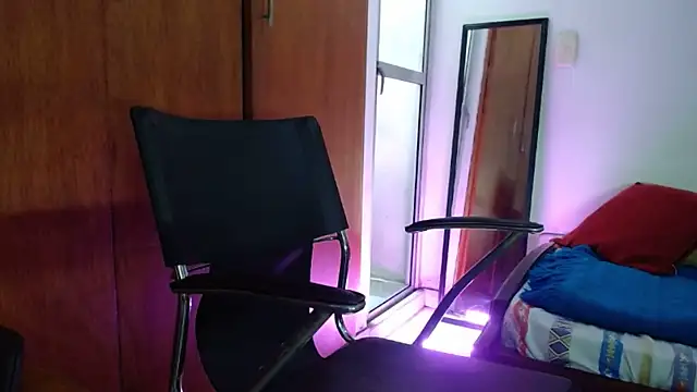 Snapshot of joacob00m chatting on November 21, 2025, 7:56 pm joacob00m online show from November 21, 2025, 7:56 pm