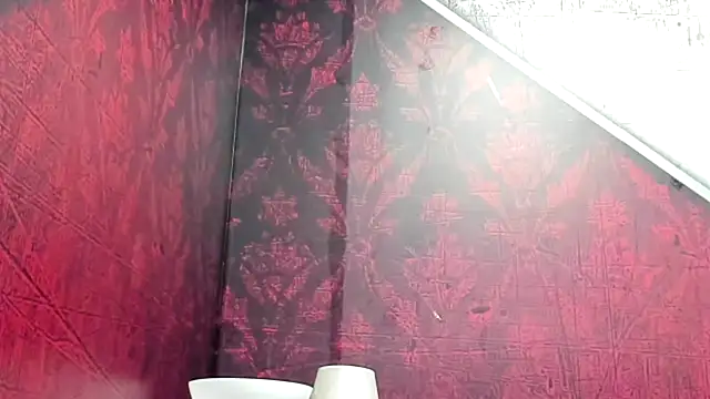 Ian1  online show from November 17, 2025, 12:22 pm