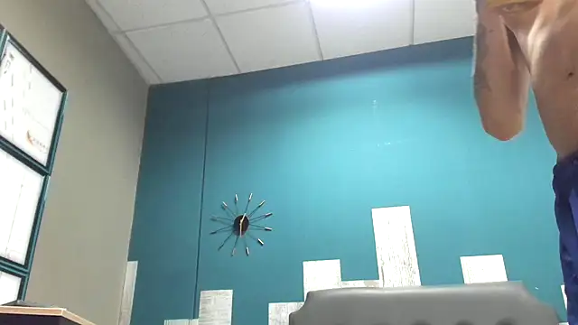 Ian1  online show from November 30, 2025, 4:38 am