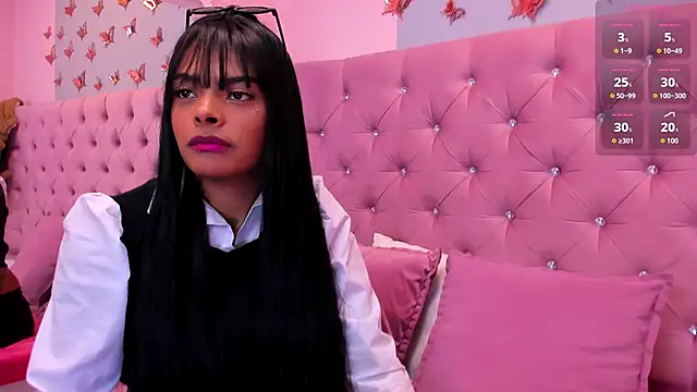 Snapshot of EmmaEbony_ chatting on September 11, 2025, 2:44 am EmmaEbony online show from September 11, 2025, 2:44 am