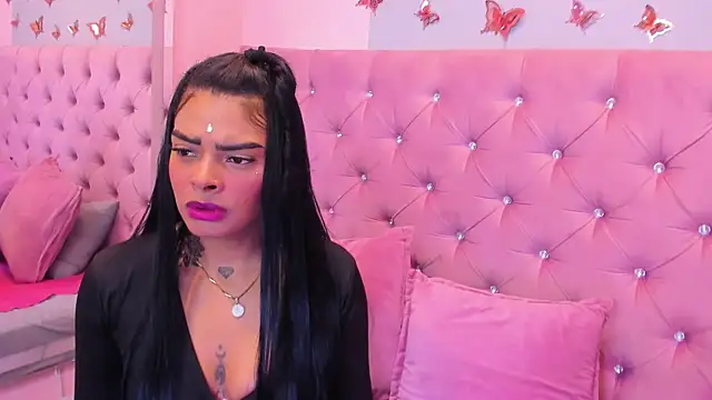 Snapshot of EmmaEbony_ chatting on September 23, 2025, 11:46 am EmmaEbony online show from September 23, 2025, 11:46 am