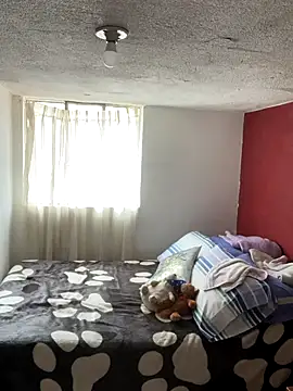 Bamby milflatina online show from November 4, 2025, 3:44 pm