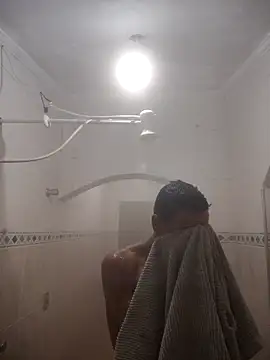 Snapshot of lacoste12 chatting on November 5, 2025, 12:32 am lacoste12 online show from November 5, 2025, 12:32 am