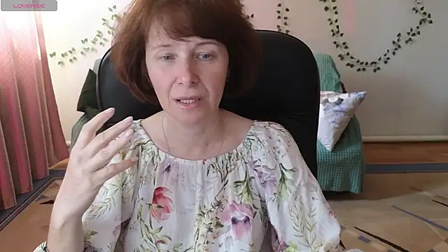 Snapshot of Lia_Tito chatting on May 7, 2026, 7:58 am Lia Tito online show from May 7, 2026, 7:58 am