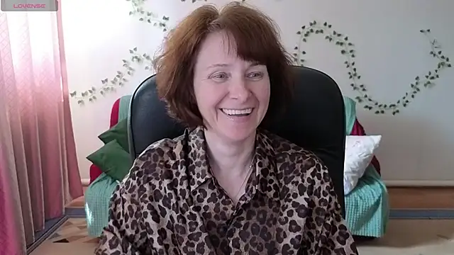 Snapshot of Lia_Tito chatting on May 9, 2026, 8:08 am Lia Tito online show from May 9, 2026, 8:08 am