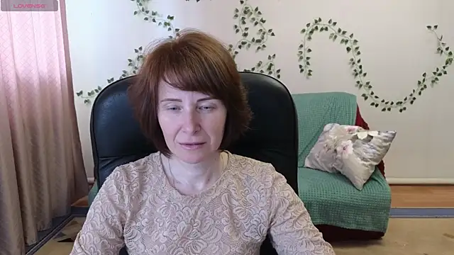 Snapshot of Lia_Tito chatting on May 19, 2026, 12:33 pm Lia Tito online show from May 19, 2026, 12:33 pm