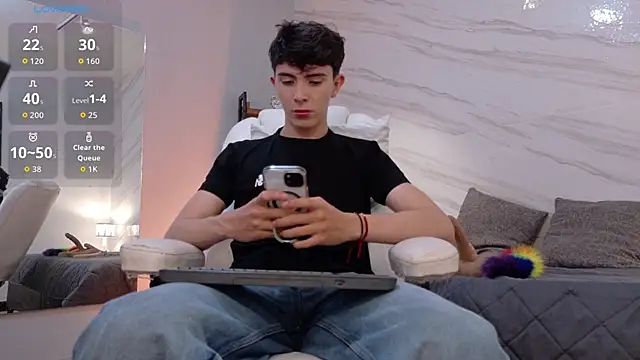 mathias saenz online show from March 21, 2026, 7:17 pm