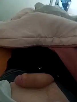 berto acierto98 online show from November 23, 2025, 1:22 pm