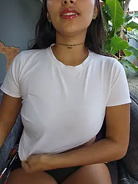 Lorena Mcfly online show from October 26, 2025, 1:17 pm