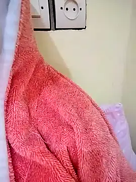 Snapshot of Miss-Lynda chatting on March 13, 2026, 2:29 am Miss-Lynda online show from March 13, 2026, 2:29 am