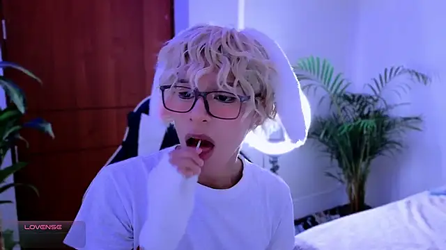 taichi bluy online show from October 9, 2025, 7:56 pm