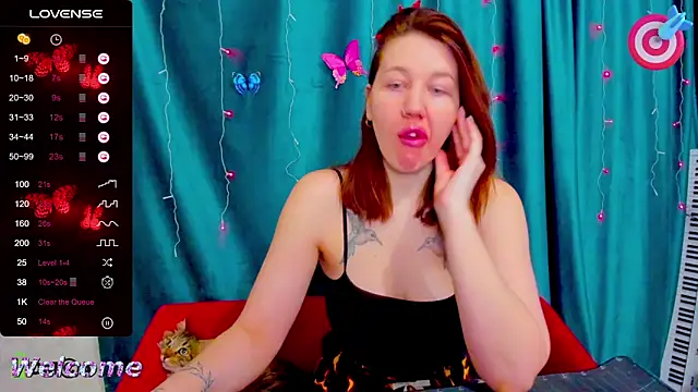 Snapshot of Haley_Nikki chatting on February 16, 2026, 1:35 am Haley Nikki online show from February 16, 2026, 1:35 am