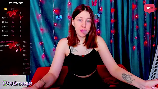 Snapshot of Haley_Nikki chatting on February 17, 2026, 1:24 am Haley Nikki online show from February 17, 2026, 1:24 am