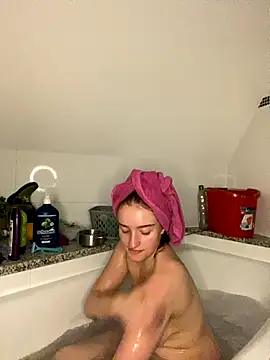 Snapshot of Tijara-im-Pyjama chatting on September 11, 2025, 12:00 am Tijara-im-Pyjama online show from September 11, 2025, 12:00 am