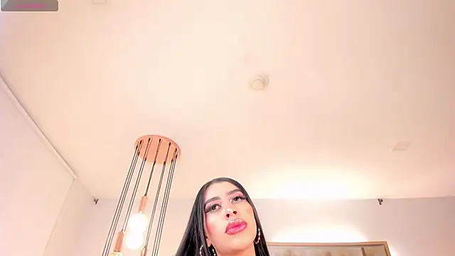 Snapshot of LeahLombardi_ chatting on January 8, 2026, 3:42 am LeahLombardi online show from January 8, 2026, 3:42 am